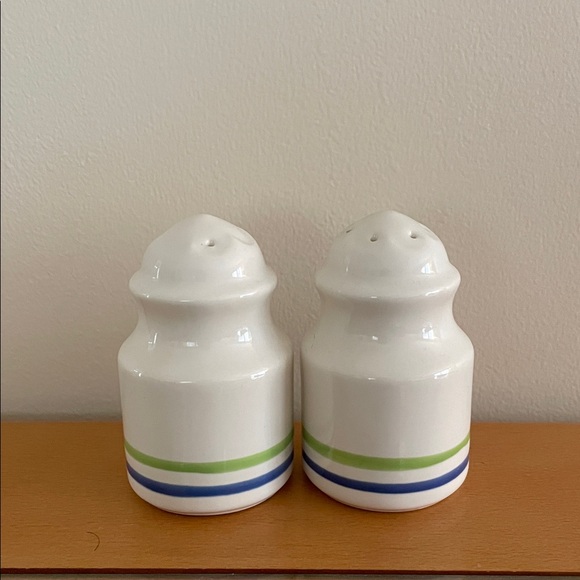 Pfaltzgraff Other - PFALTZGRAFF Cloverhill Bands Salt & Pepper Shaker Set -  3/6 Holes USA